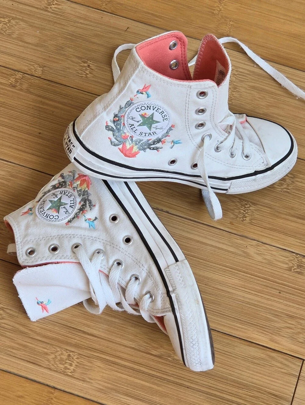 Chuck Taylor All Star Succulent Embroidery Youth size 2 Converse